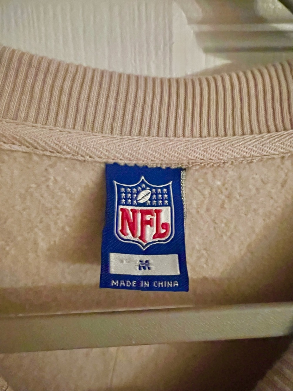 NEW Buffalo Bills Crewneck ULTRA GAME Red & Blue Buffalo Graphic sewn logo. $60. - Picture 4 of 8